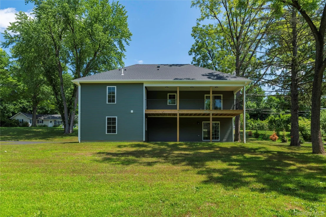 Photo of 15 Tompkins Avenue