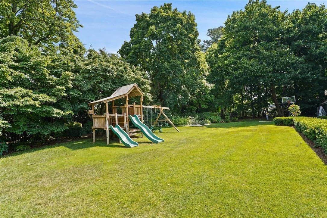 Photo of 55 Hillside Road
