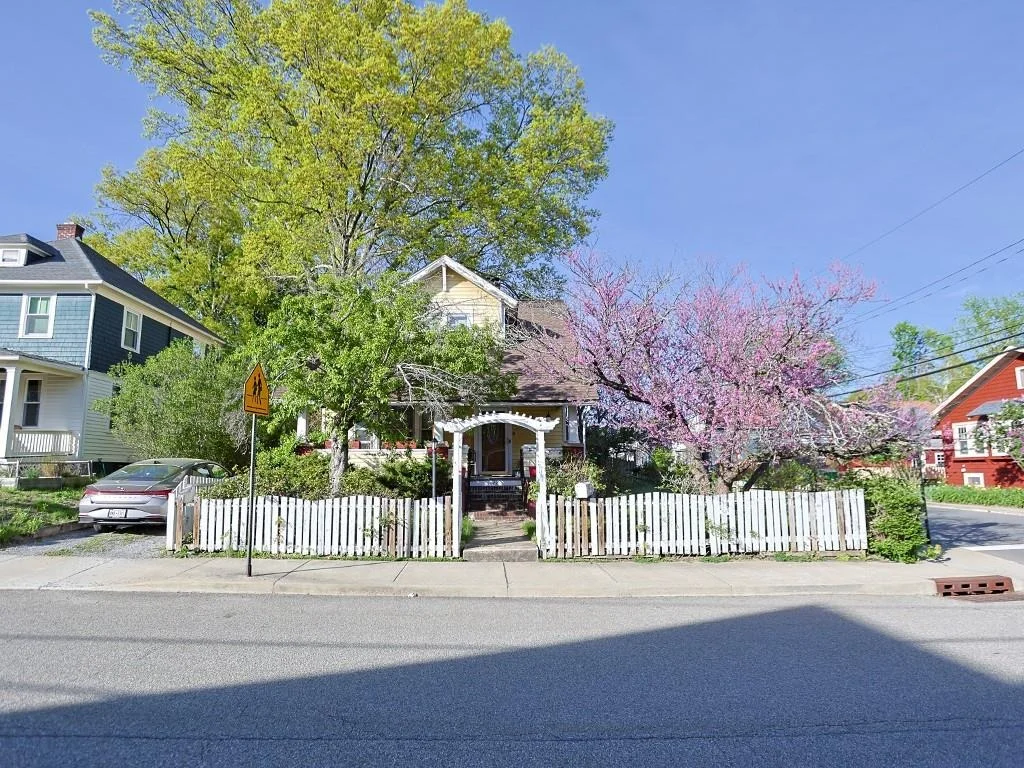 Photo of 28 Oak Street