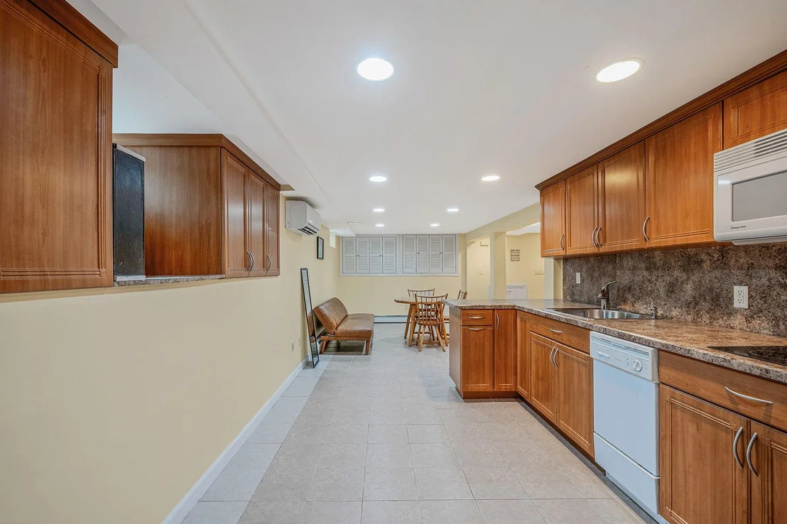 Photo of 125 Shields Avenue