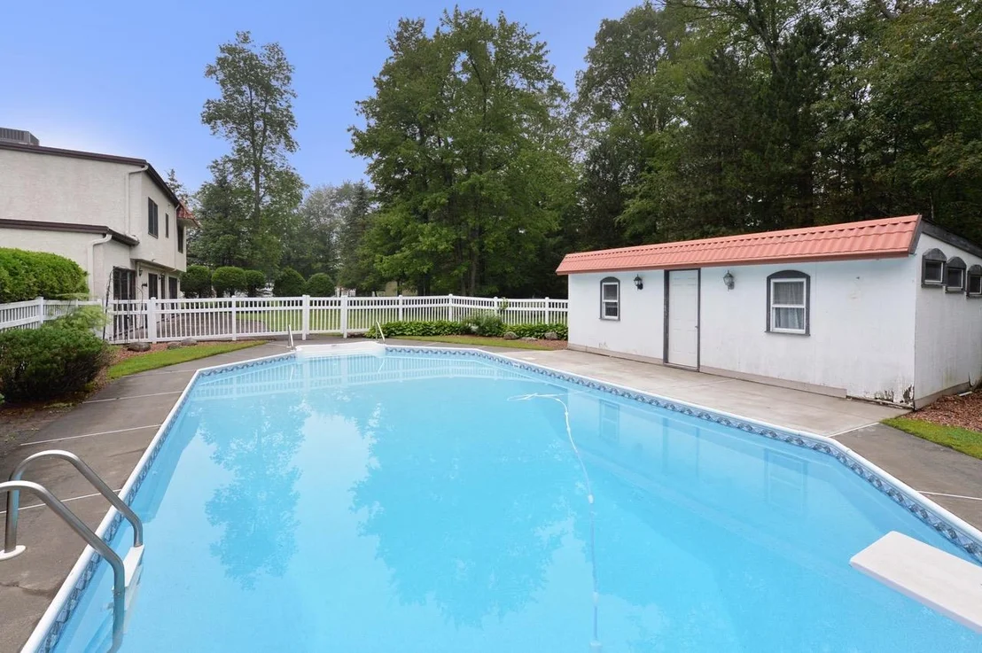 Photo of 5 Rubinstein Court