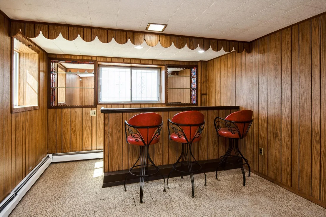Photo of 256 Leaf Avenue