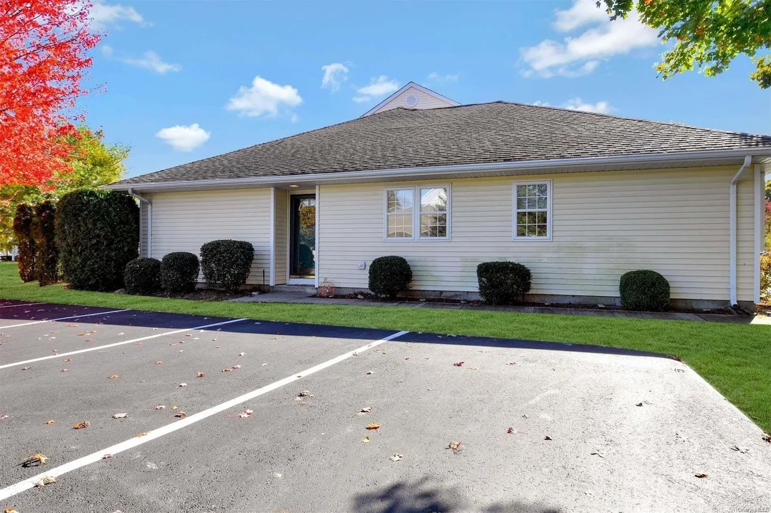 Photo of Unit 49 at 49 Strawberry Commons