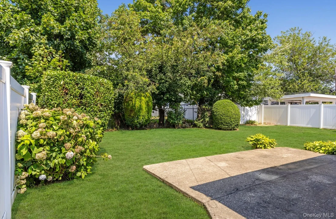 Photo of 2057 Paddock Road