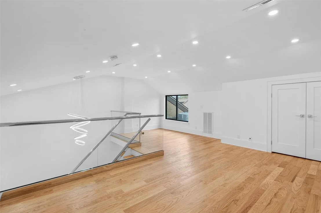 Photo of Unit 32 at 32 Waters Edge