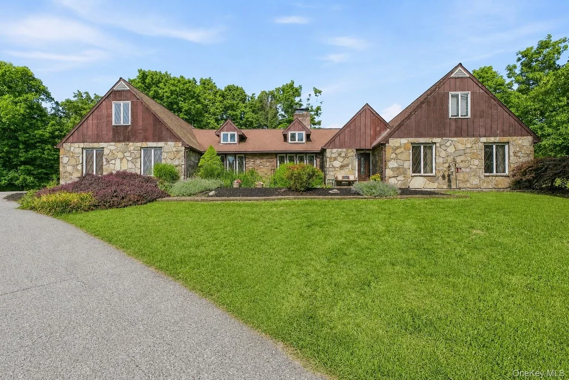 Photo of 14 Lisa Drive