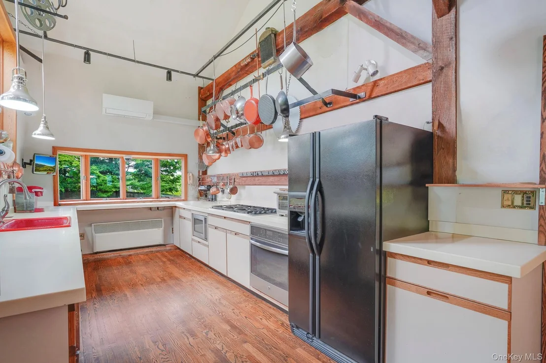 Photo of 8 Kingwood Park