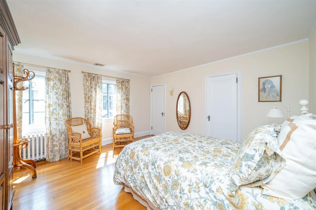 Photo of 44 Parkview Drive