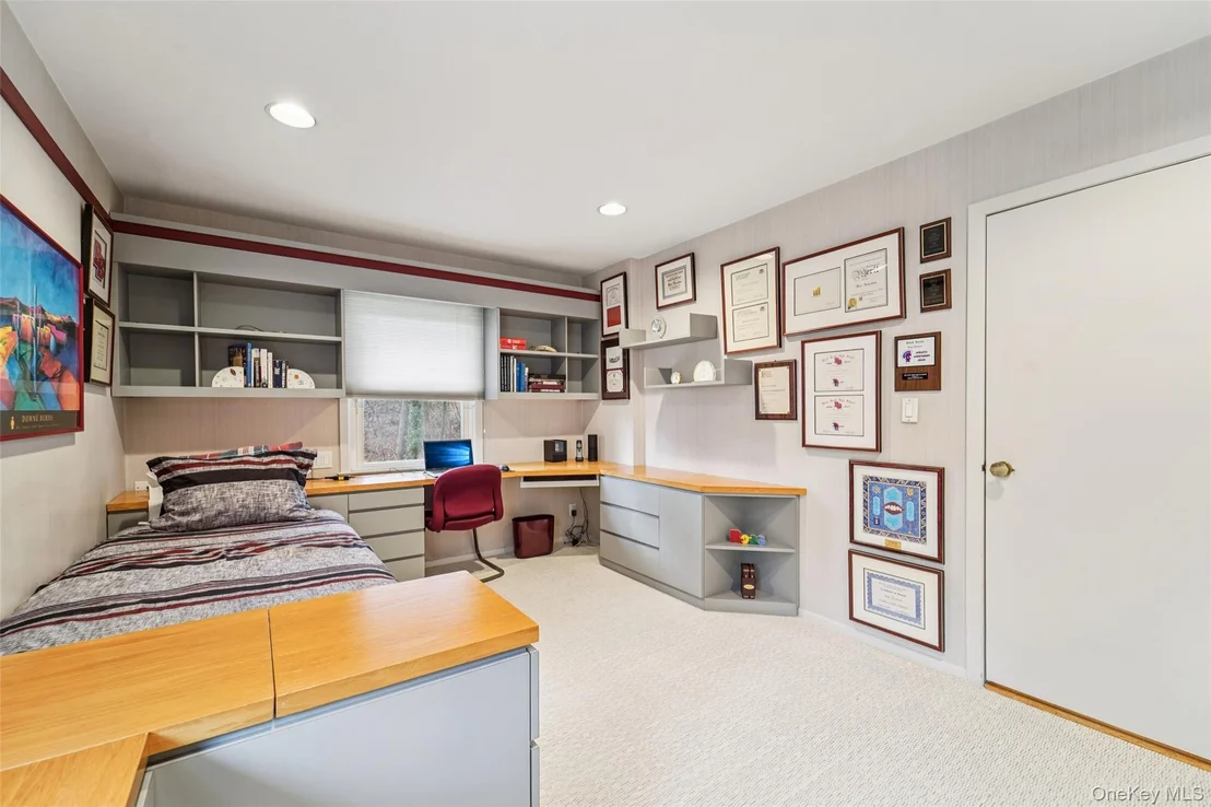 Photo of 6 Robins Roost