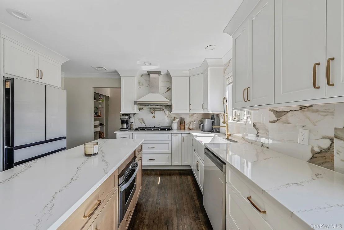 Photo of 810 Anthony Drive