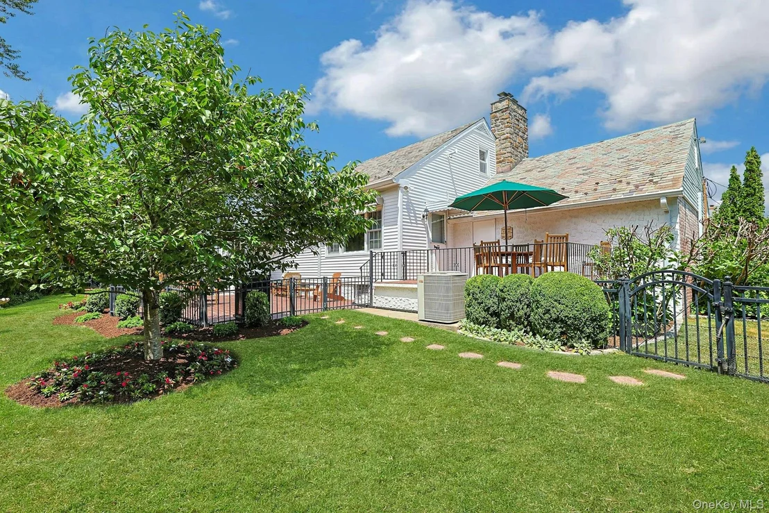 Photo of 72 Brookfield Road