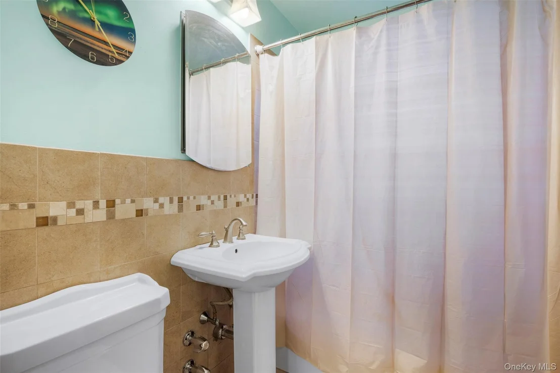 Photo of Unit B65 at 786 Bronx River Road