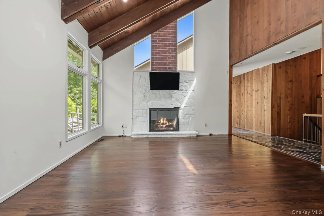 Photo of 4 Leatherstocking Lane