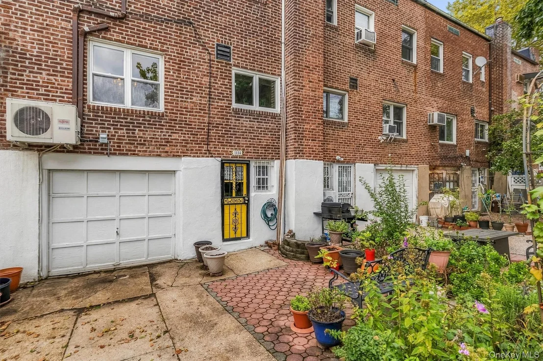 Photo of 1114 Mace Avenue