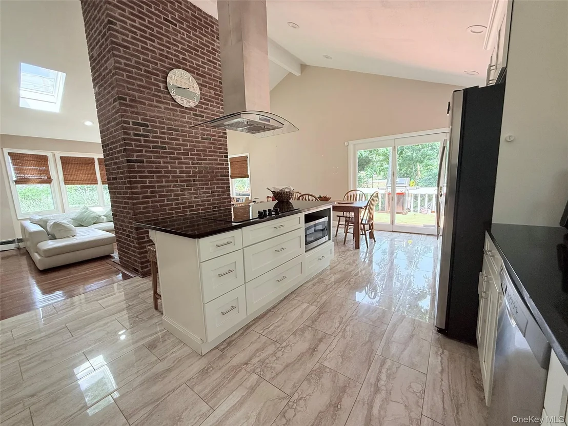 Photo of 6 Pond View Drive