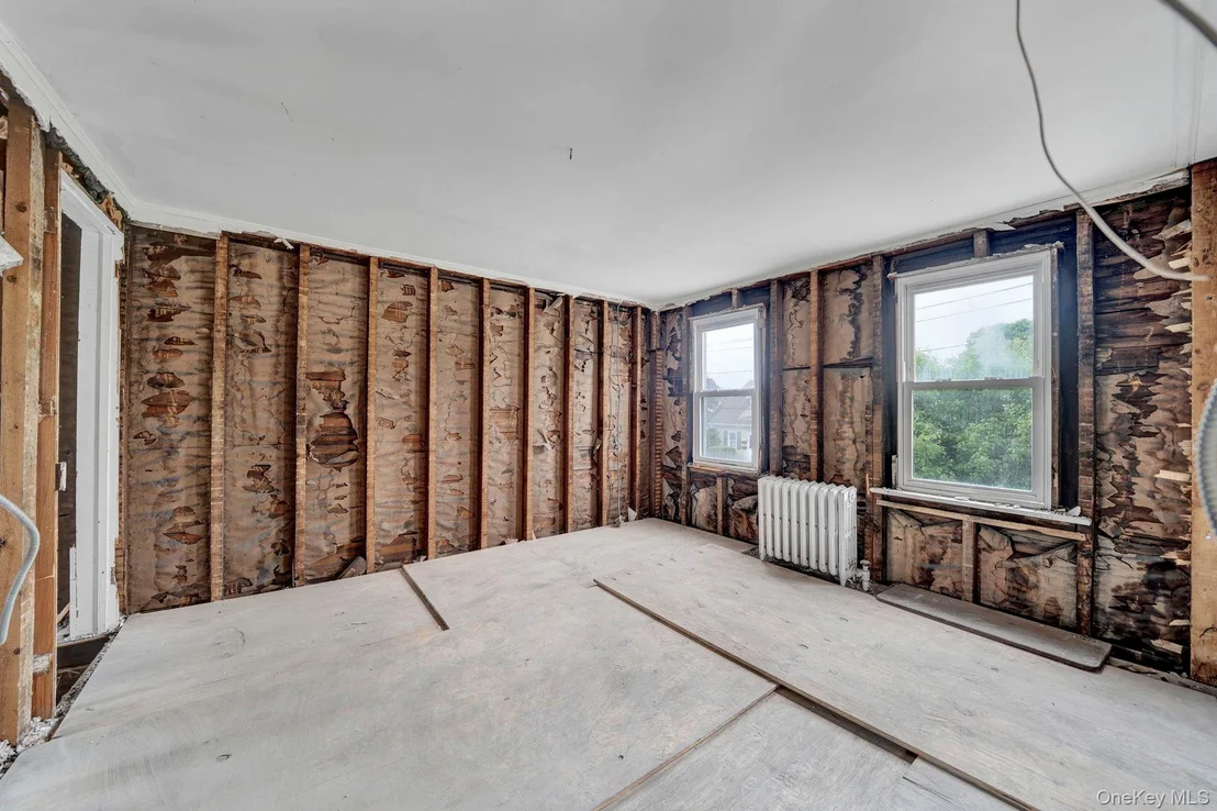 Photo of 64 4th Avenue