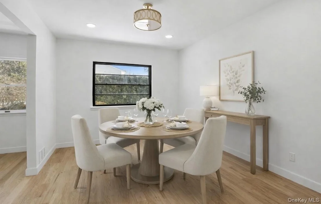 Photo of 32 Rockland Drive