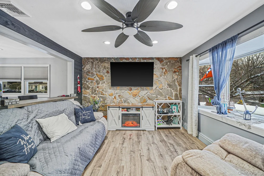Photo of 9 Maple Road