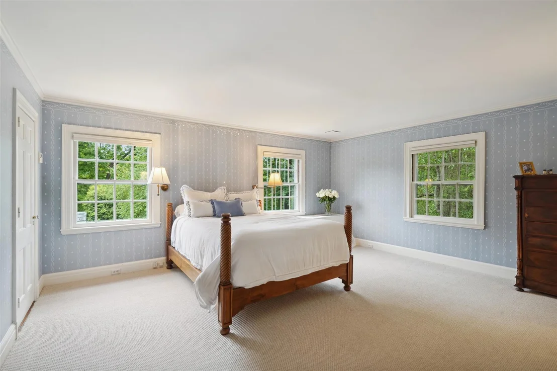 Photo of 45 Forest Avenue