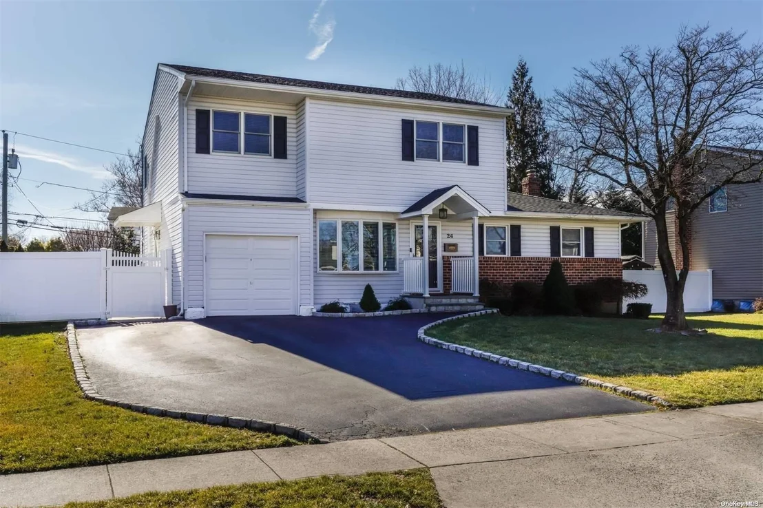 Photo of 24 Seminole Drive