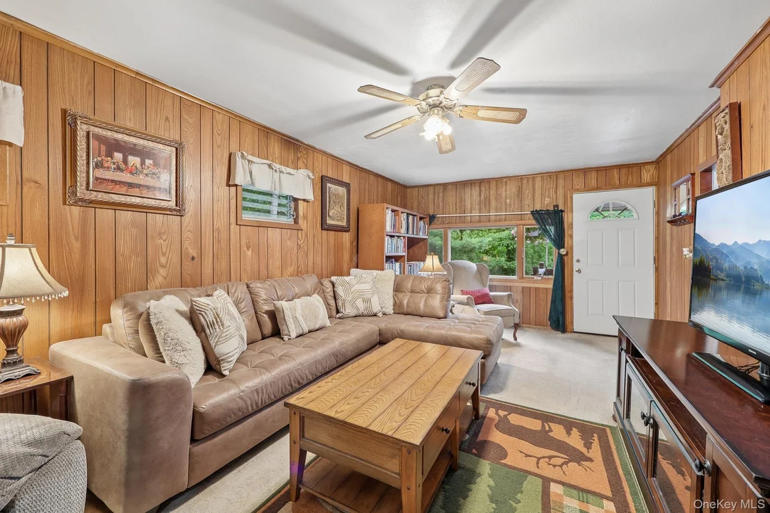 Photo of 25 Sylvan Trail