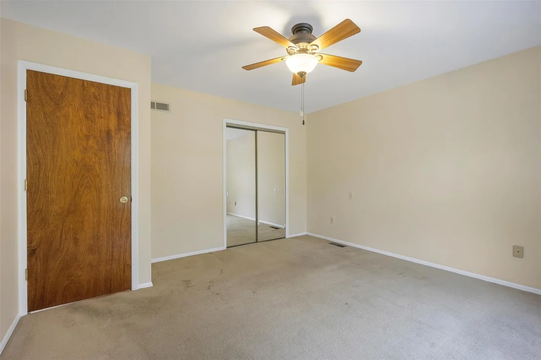 Photo of 7 Mailler Avenue