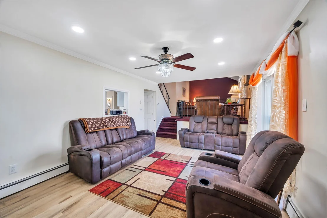 Photo of 141 Root Avenue