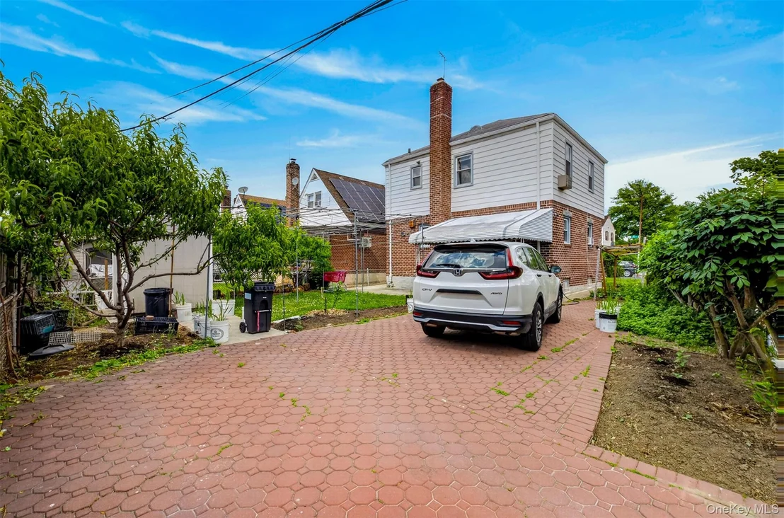 Photo of 32-34 147th Place