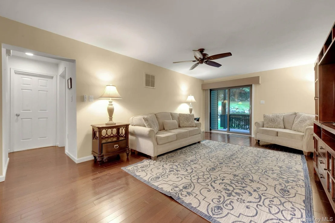 Photo of Unit 3 at 10 Nicole Circle