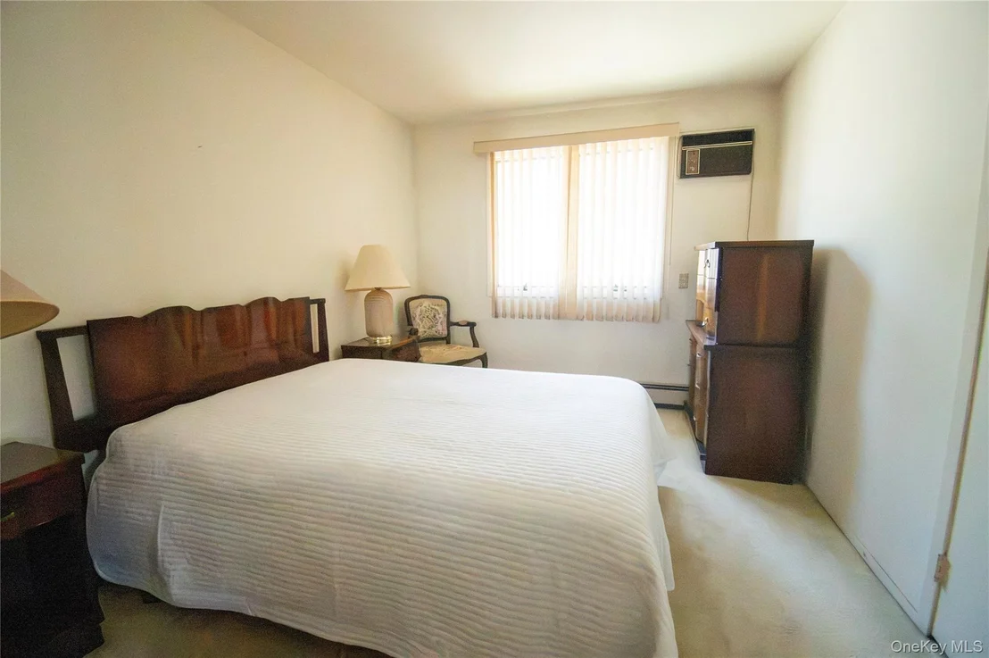 Photo of 2415 Gale Avenue