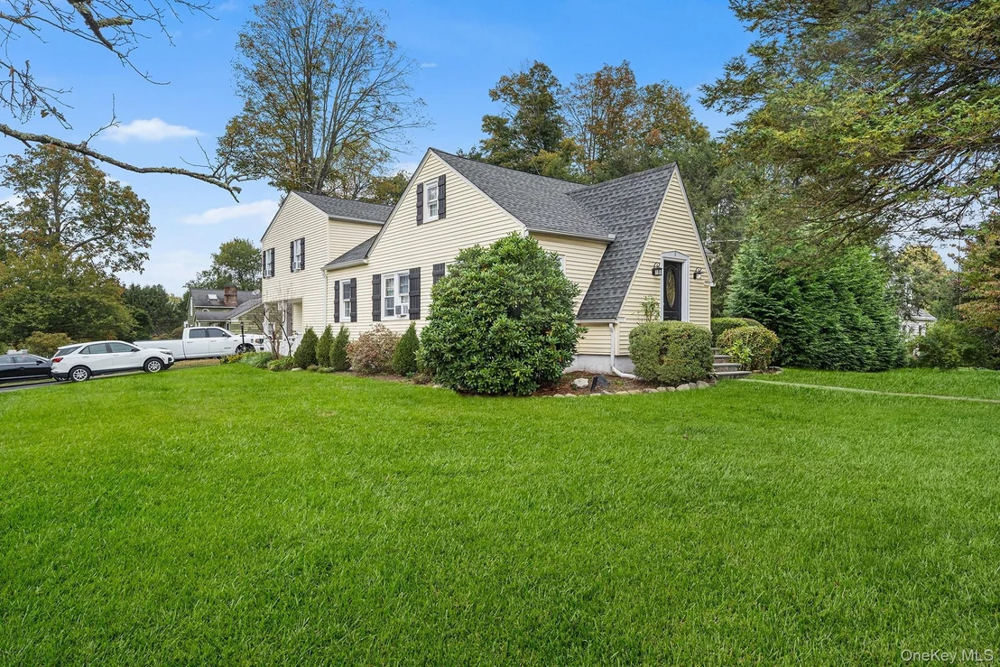Photo of 8 Raymond Drive