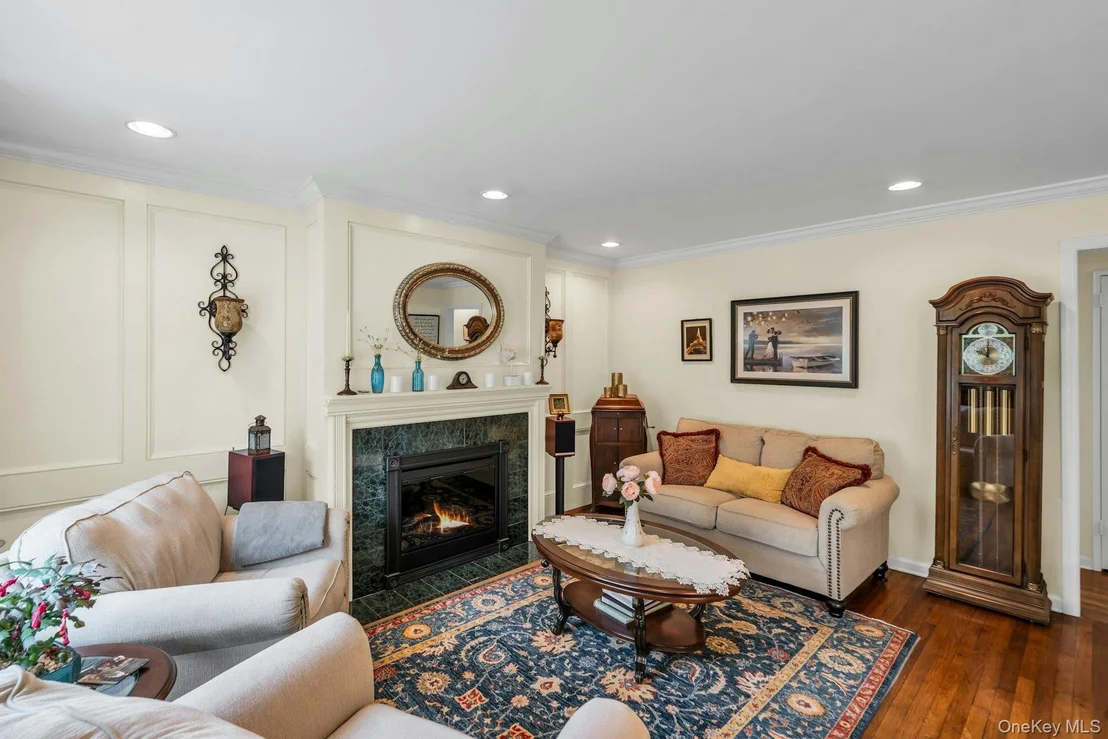 Photo of 303 Timberpoint Road