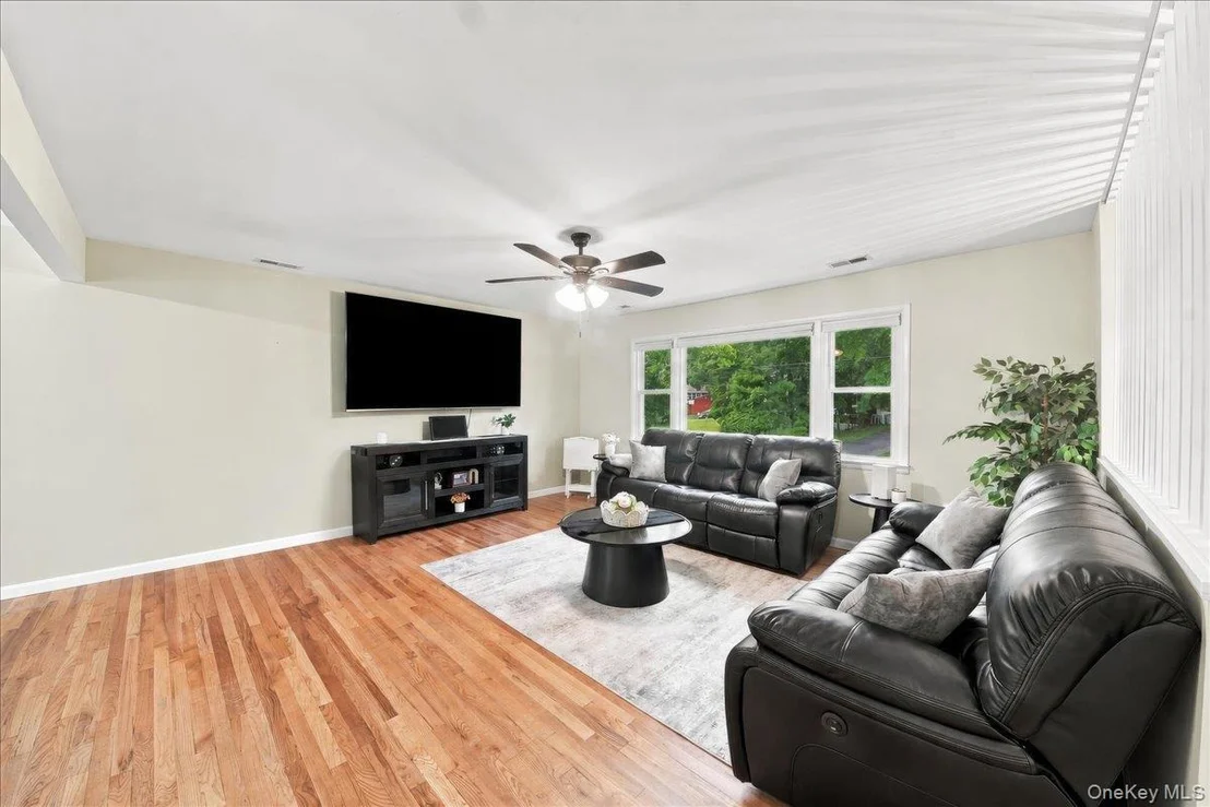 Photo of 21 Dennis Road
