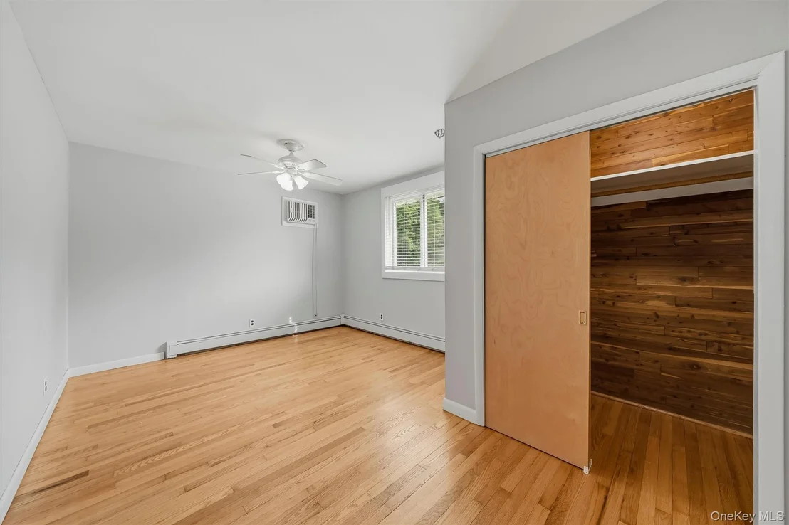 Photo of 48 Lake Side Drive