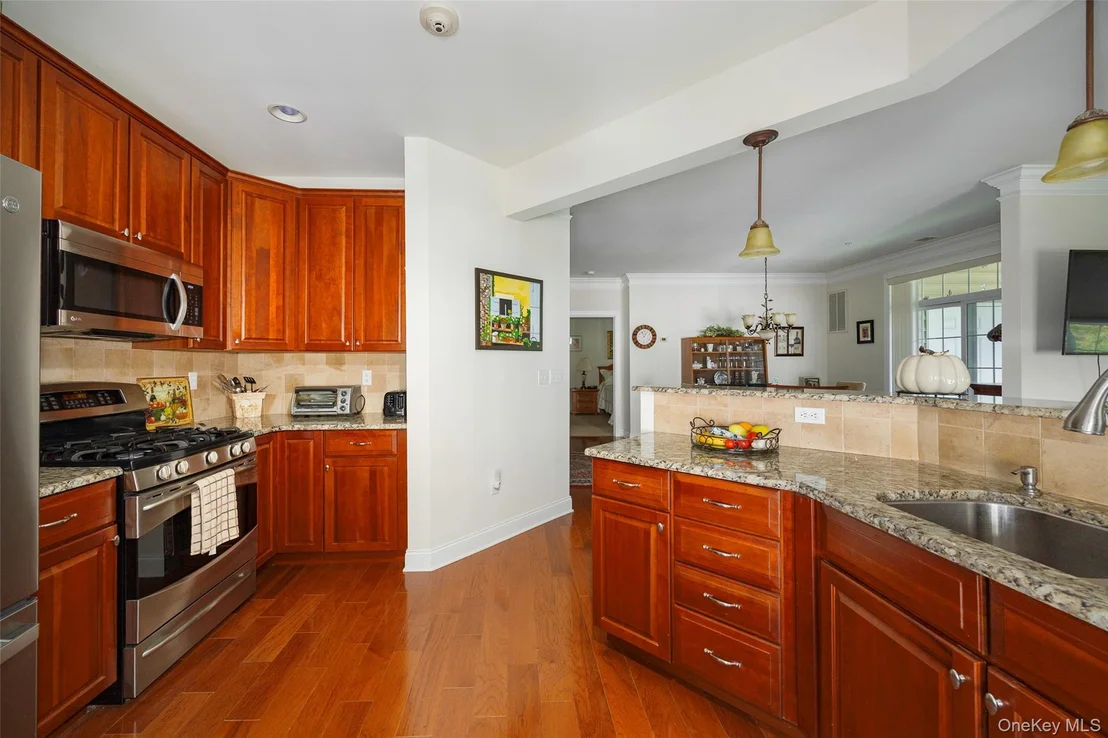 Photo of 334 Regency Drive