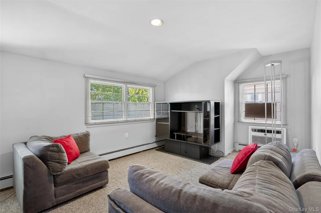 Photo of 261 Wright Avenue