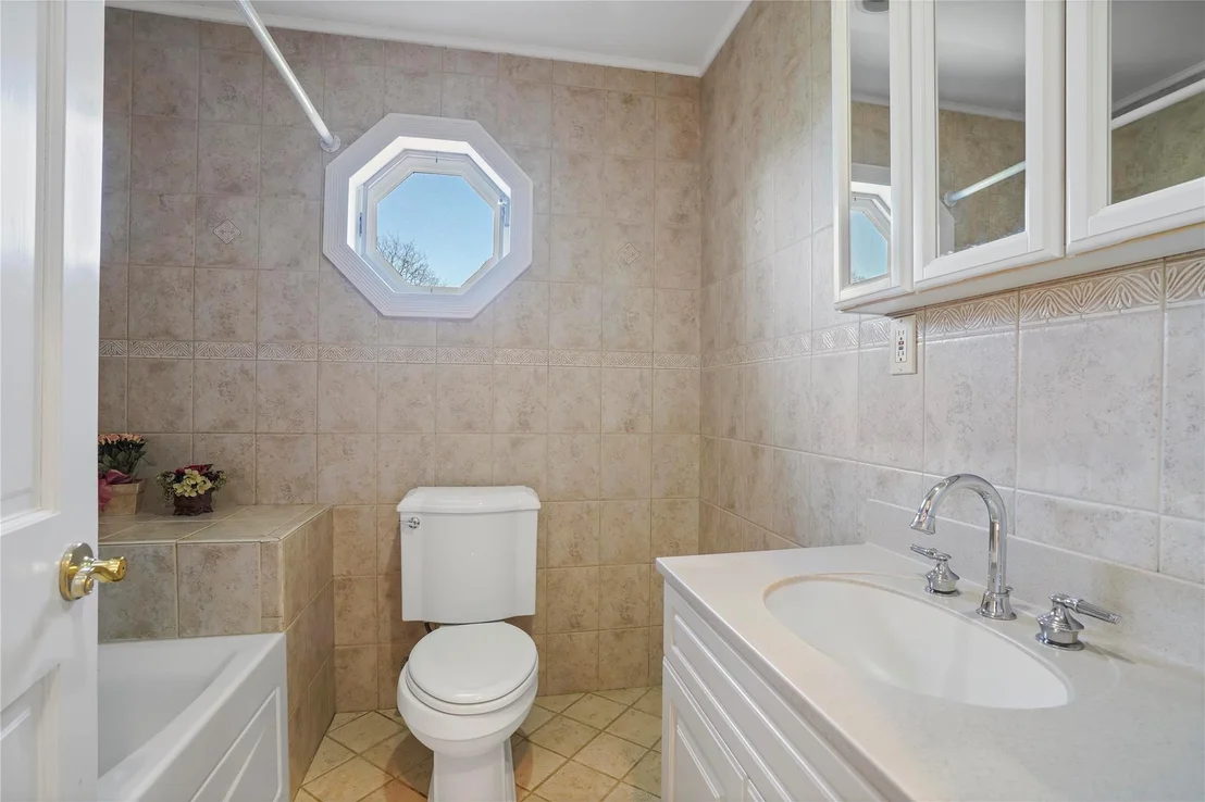 Photo of 86 Heatherdell Road