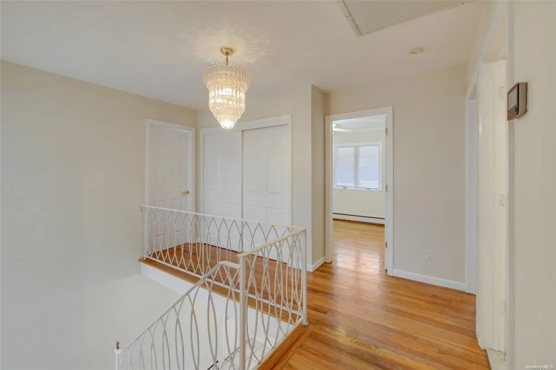 Photo of 974 Middle Bay Drive