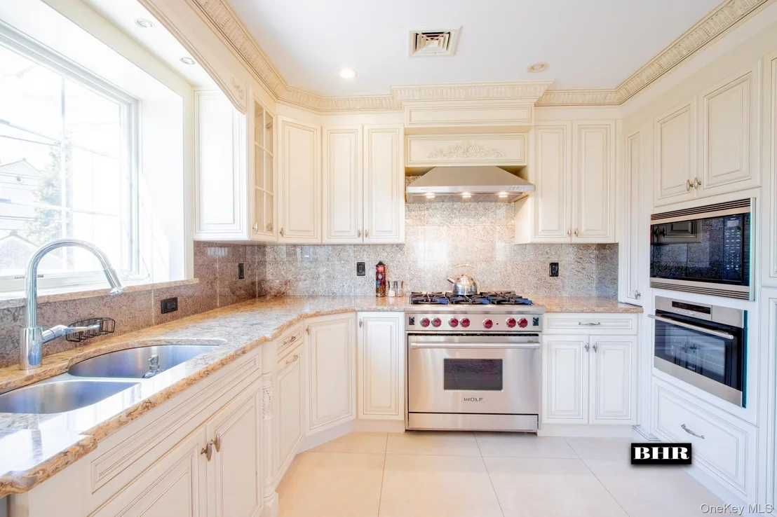 Photo of 4094 Ocean Avenue