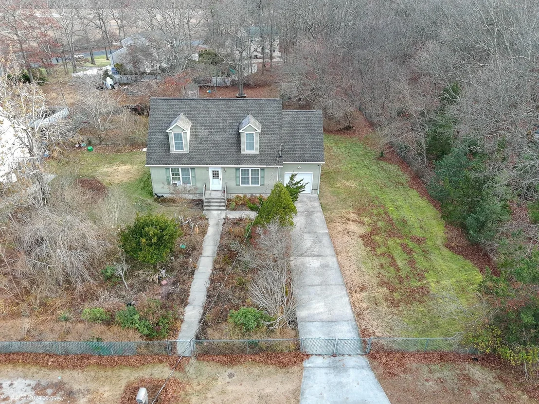 Photo of 126 Maple Avenue