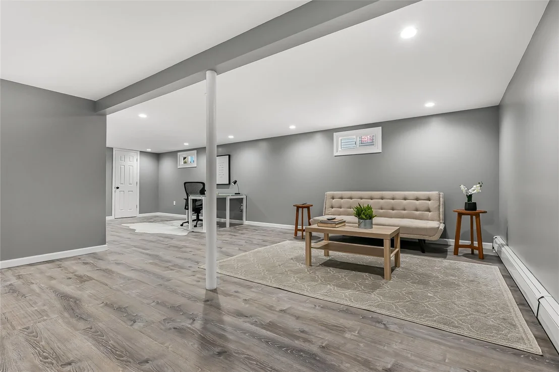 Photo of 223 Pershing Parkway