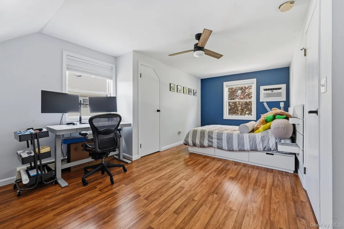 Photo of 440 Cole Place
