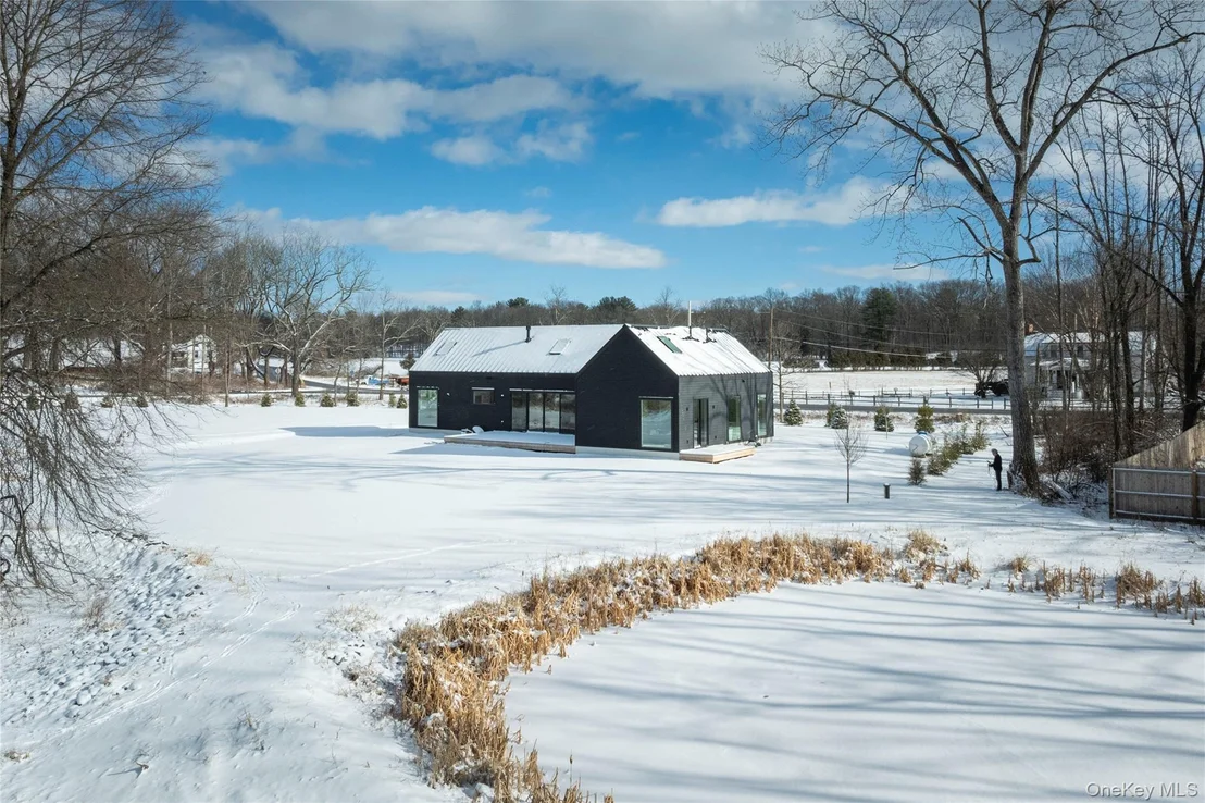 Photo of 3 Schoolhouse Road