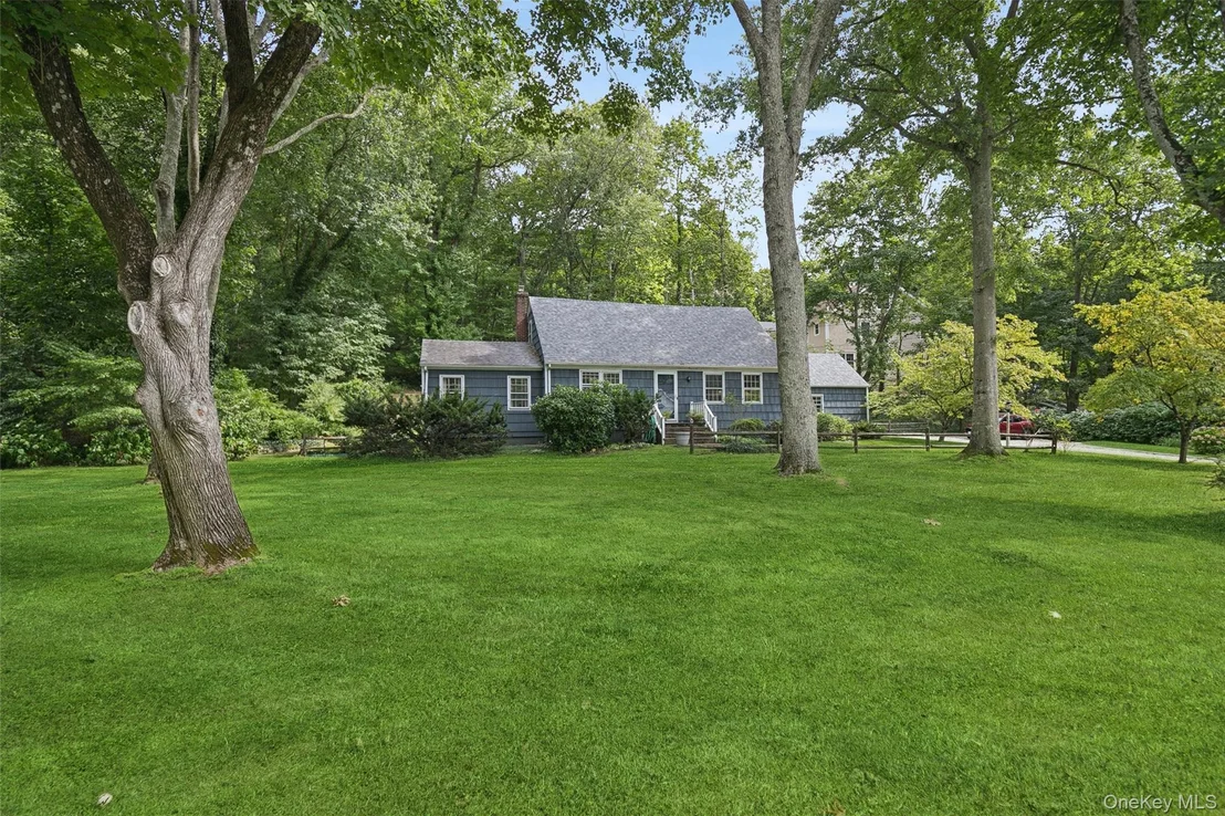 Photo of 10 Goose Hill Road