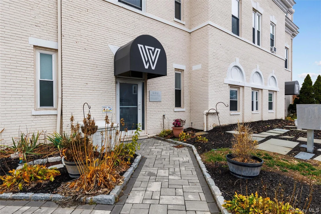 Photo of 16 Waterview Estate