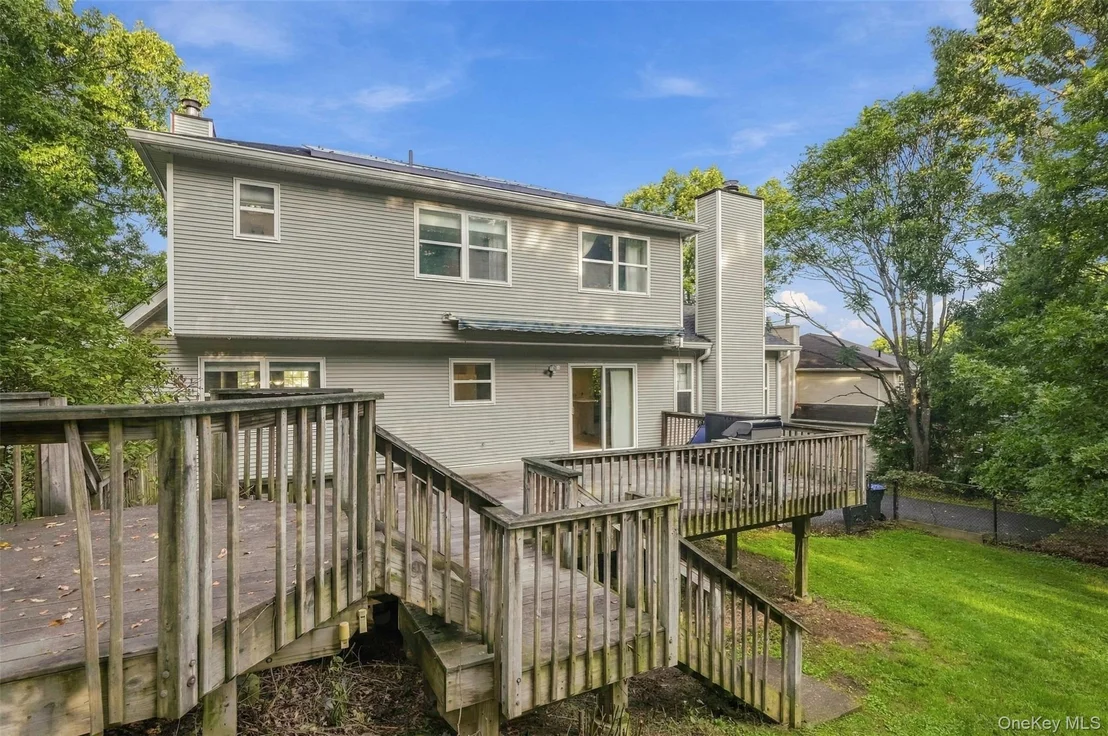 Photo of 16 Cambridge Circle