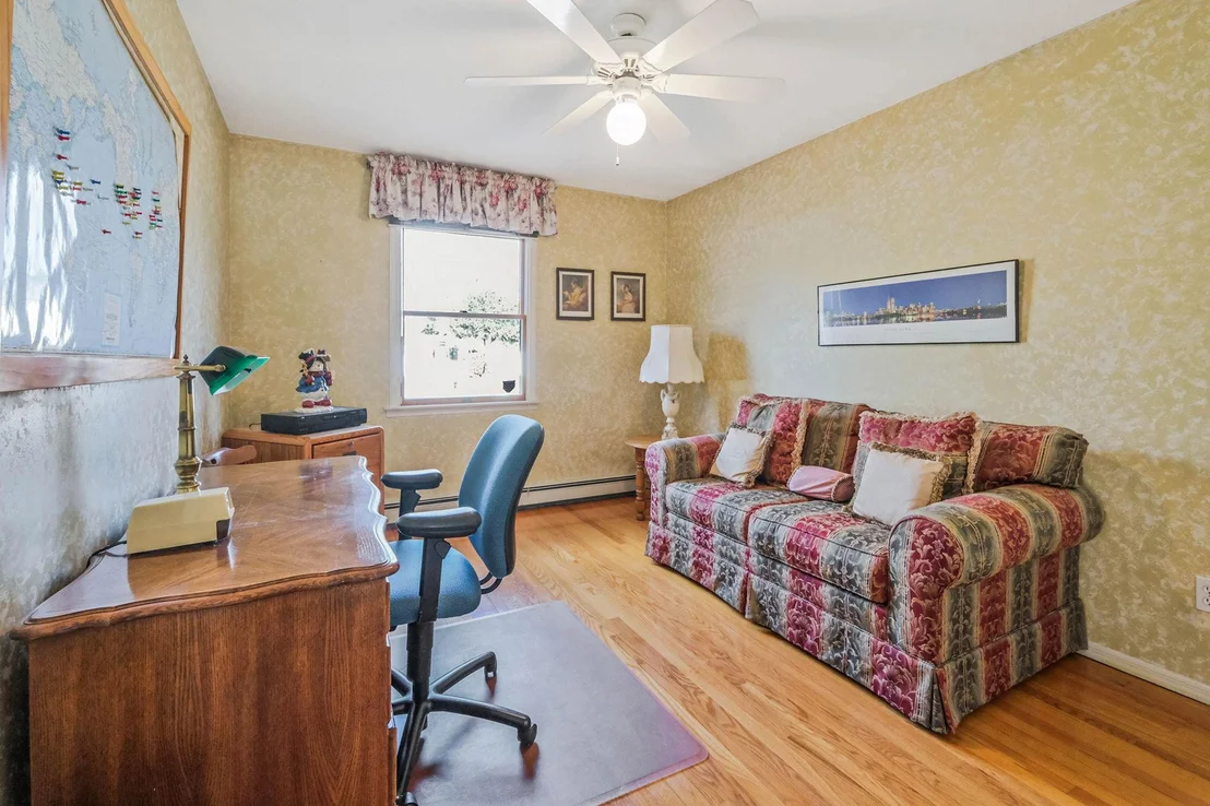 Photo of 35 Westminster Drive
