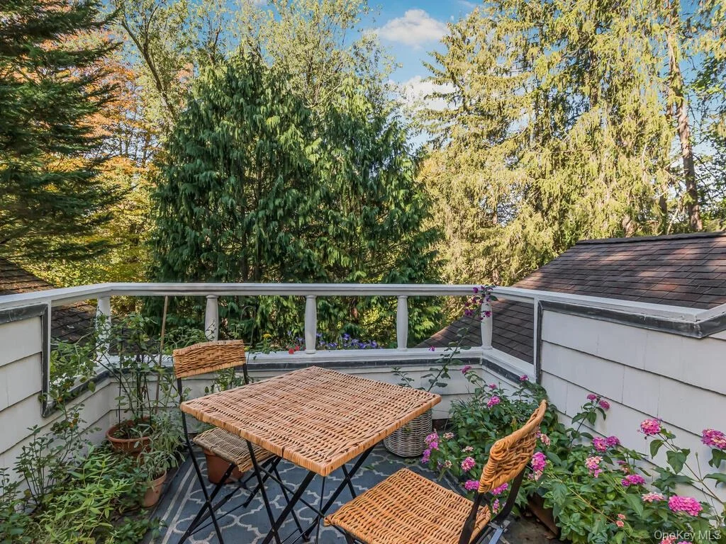 Photo of 105 Douglas Road