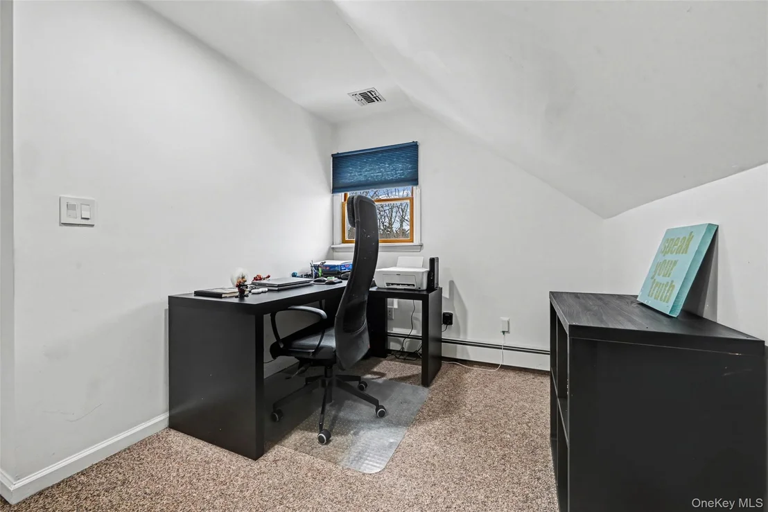 Photo of 327 Barton Avenue