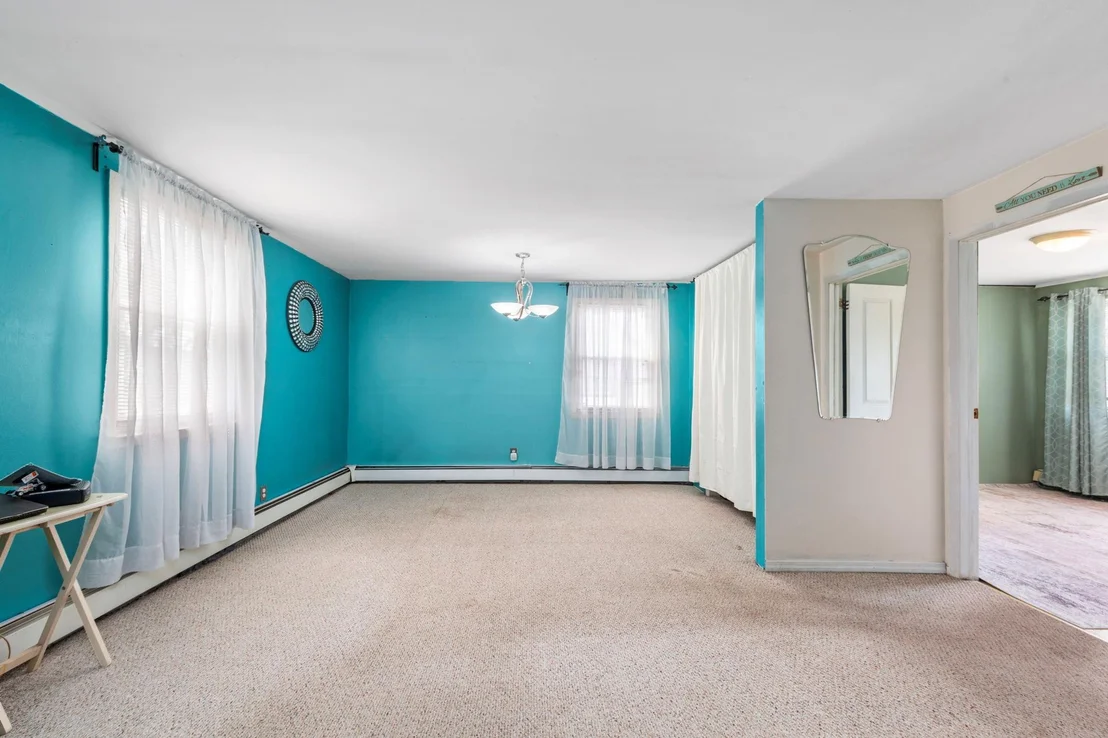 Photo of 1741 Meadowbrook Road